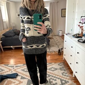 TNA Gray and Cream Cowichan